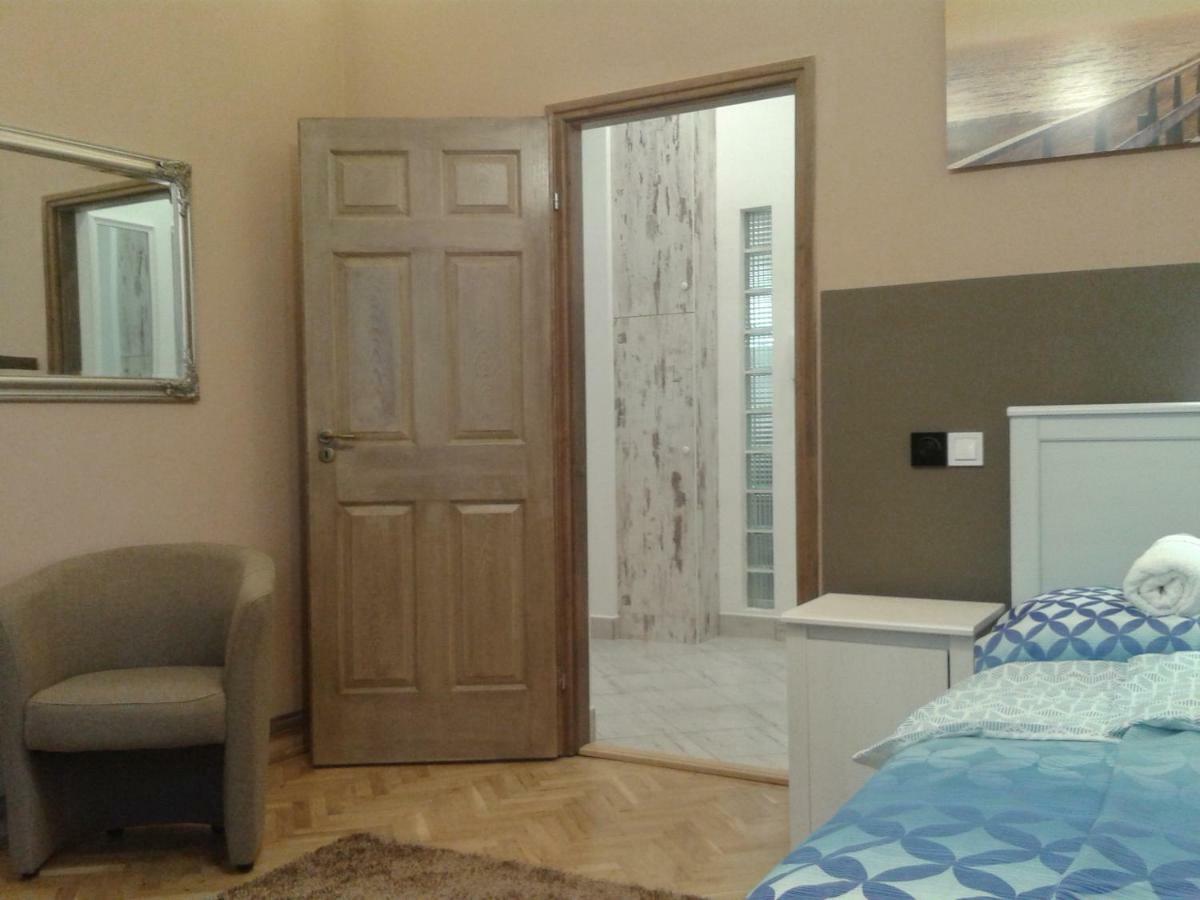 Lily Apartman Budapest Exterior foto